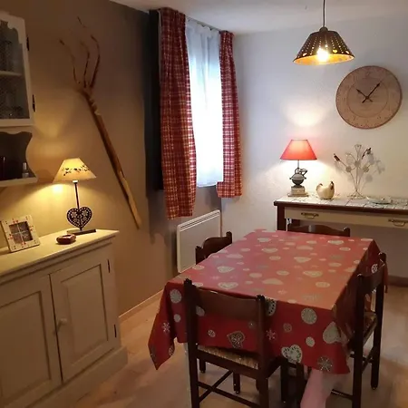 Spacieux 4 Personnes Avec Terrasse Au Pied Des Pistes - Fr-1-804-8